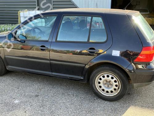 Høyre foran beltestrammer VW GOLF IV (1J1) 1.9 TDI | BP20944430C88 
