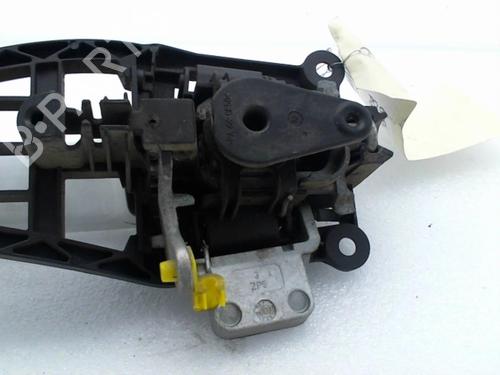 Used Front left exterior door handle OPEL CORSA D (S07) 1.3 CDTI (L08, L68) (75 hp) 20941783