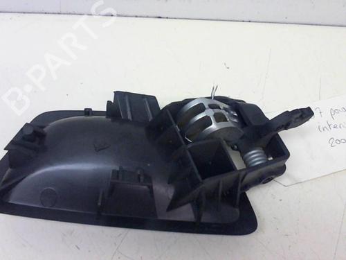 Used Front left interior door handle Front left interior door handle PEUGEOT 807 (EB_) 2.0 HDi (107 hp) 20966828 20966828