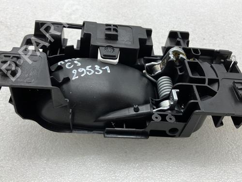 Used Rear right interior door handle Rear right interior door handle CITROËN C3 III (SX) 1.6 BlueHDi 100 (99 hp) 21067536 21067536