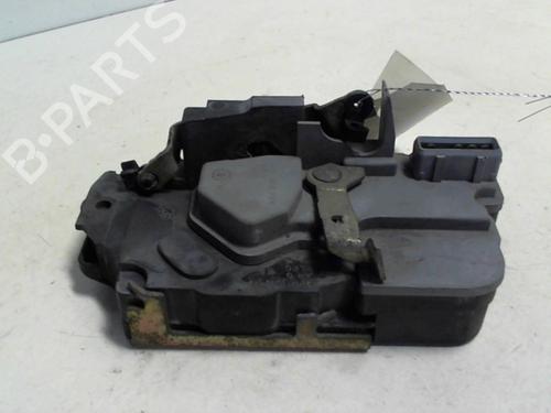 Venstre bak lås PEUGEOT 206 Hatchback (2A/C) 1.4 i (75 hp) 20959217