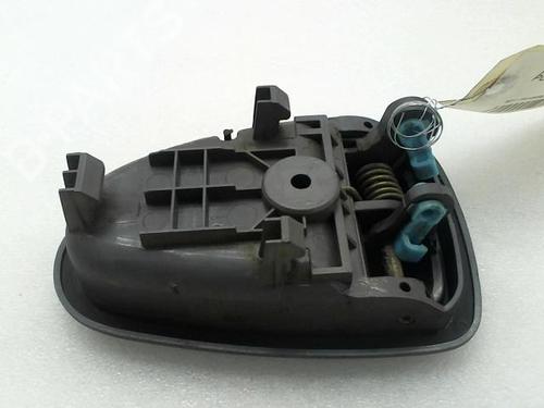 Used Front right interior door handle Front right interior door handle HYUNDAI ACCENT II (LC) 1.5 CRDi (82 hp) 20968929 20968929