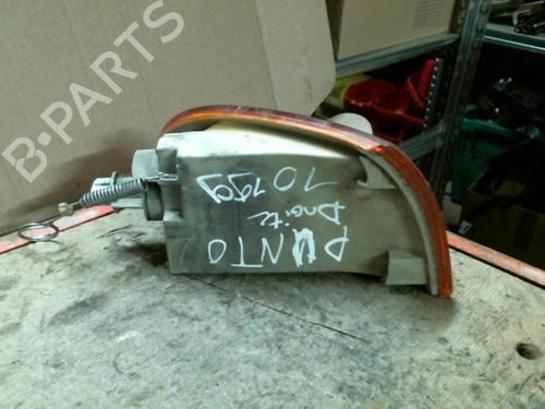 Used Right front indicator Right front indicator FIAT PUNTO (176_) 60 1.2 (58 hp) 22031522 22031522