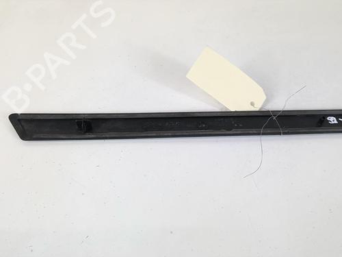 Used Door moulding trim FORD FIESTA V (JH_, JD_) 1.4 16V (80 hp) 20955794