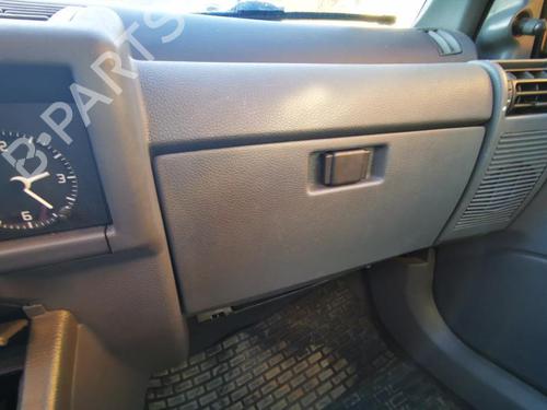 Used Glove box Glove box RENAULT CLIO I (B/C57_, 5/357_) 1.2 (B/C/S57A, B/C57S, 5/357F, 5/357J, 5/357L, 5/357R) (58 hp) 22022395 22022395