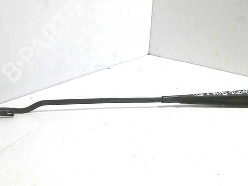Used Front windshield wiper arm RENAULT CLIO I (B/C57_, 5/357_) 1.2 (5/357Y, 5/357K) (58 hp) 20971011