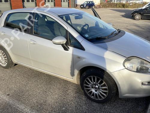 Klamka zewnętrzna drzwi tylnych lewych FIAT PUNTO EVO (199_) 1.3 D Multijet (199AXC1A, 199BXC1A, 199AXT1A, 199BXT1A) | BP30634606C130