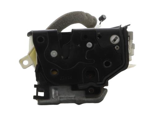 front-right-lock-audi-q2-gab-gag-2016-31599492 main image