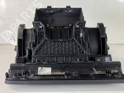 Used Glove box Glove box VW ARTEON (3H7, 3H8) 2.0 TDI 4motion (190 hp) 22026191 22026191