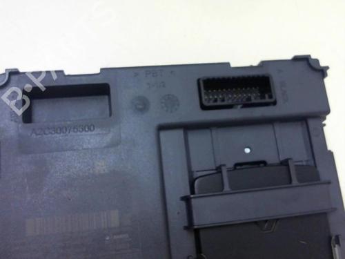 Lecteur Carte RENAULT CLIO IV (BH_) 1.5 dCi 75 (75 hp) 32370938