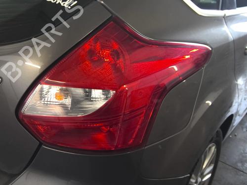 Used Right taillight FORD FOCUS III 2.0 TDCi (115 hp) 24552275