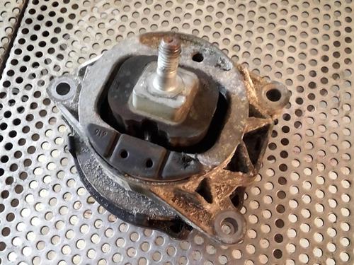 Used Engine mount BMW 1 (F21) 120 d xDrive (200 hp) 20946055