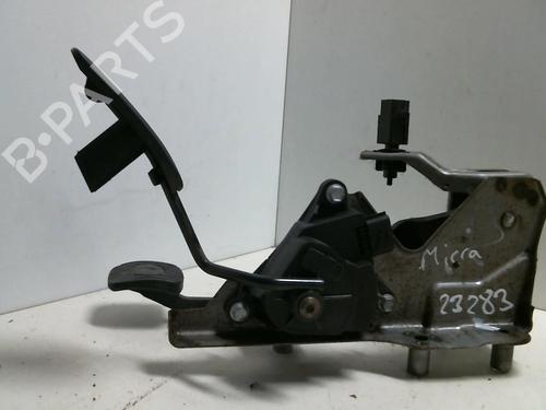 Used Pedal NISSAN MICRA III (K12) 1.2 16V (65 hp) 22020989