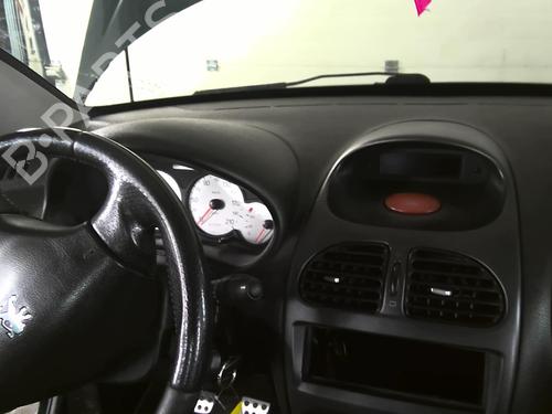 Used Dashboard Dashboard PEUGEOT 206 CC (2D) 1.6 16V (2DNFUF, 2DNFUR) (109 hp) 23792133 23792133