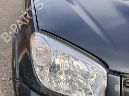 Used Right headlight TOYOTA RAV 4 II (_A2_) 2.0 D 4WD (CLA20_, CLA21_, CLA20R, CLA21R) (116 hp) 21067678