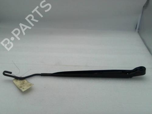 Used Front windshield wiper arm PEUGEOT 1007 (KM_) 1.4 HDi (68 hp) 20953492