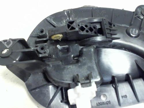 Used Front left interior door handle Front left interior door handle 20947069 20947069