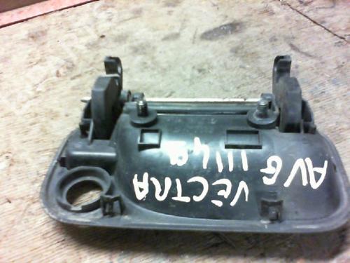 Used Front left exterior door handle Front left exterior door handle OPEL VECTRA B (J96) 1.6 i (F19) (75 hp) 22031399 22031399