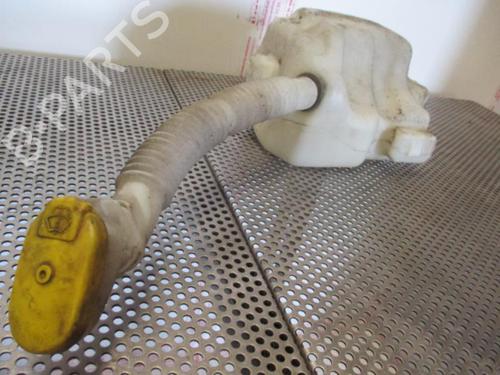 Used Windscreen washer tank Windscreen washer tank RENAULT MEGANE II Estate (KM0/1_) 1.9 dCi (KMRG, KM1G, KM0G, KM2C) (120 hp) 20953843 20953843