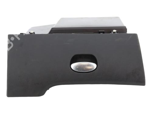 Handskerum PEUGEOT 206+ (2L_, 2M_) 1.4 i (73 hp) 31286591