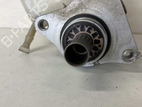 brake-master-cylinder-mercedes-benz-slk-r172-2011-23791078 main image