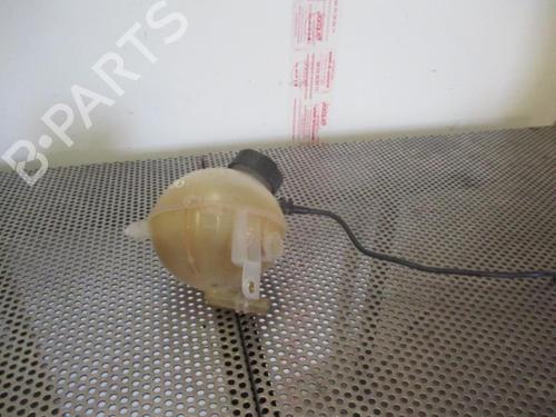 Used Expansion tank PEUGEOT 5008 (0U_, 0E_) 2.0 HDi 150 / BlueHDi 150 (150 hp) 20958491