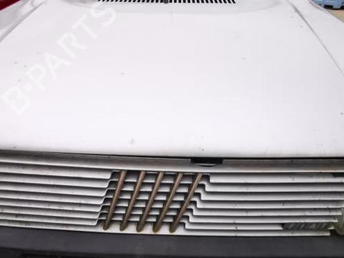 Used Grille FIAT UNO (146_, 158_) 60 1.1 (146A.EG) (58 hp) 22021952