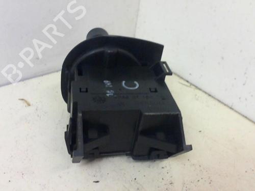 Used Switch Switch RENAULT SCÉNIC II (JM0/1_) 1.9 dCi (JM0G, JM12, JM1G, JM2C) (120 hp) 20955389 20955389