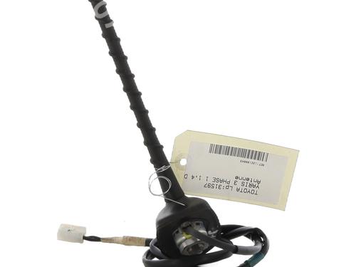 Antenne/Base Antenne/Base TOYOTA YARIS (_P13_) 1.4 D (NLP130_, NLP130) (90 hp) 33123574 33123574