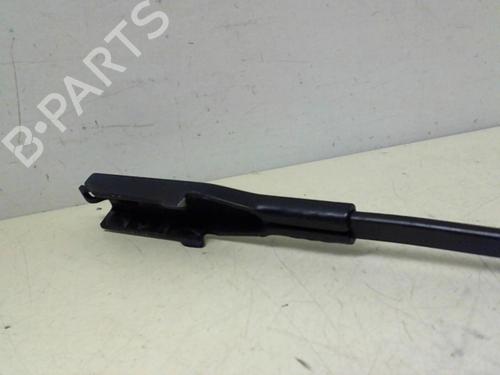 Used Front windshield wiper arm OPEL CORSA D (S07) 1.4 (L08, L68) (90 hp) 20939691