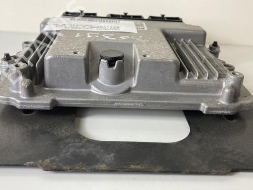 Used Engine control unit (ECU) Engine control unit (ECU) PEUGEOT 307 (3A/C) 1.6 HDi (90 hp) 22231486 22231486