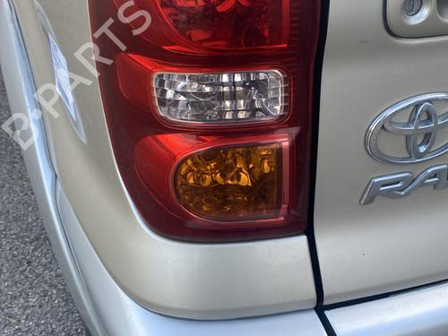 Used Left taillight TOYOTA RAV 4 II (_A2_) 2.0 D 4WD (CLA20_, CLA21_, CLA20R, CLA21R) (116 hp) 29511737