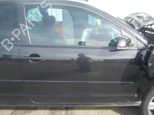 Used Right front door VW POLO (9N_, 9A_) 1.4 TDI (80 hp) 20973164