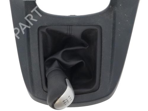 Used Shift knob Shift knob FORD FIESTA VI (CB1, CCN) 1.25 (82 hp) 28585492 28585492