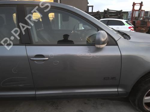 Used Right front door VW TOUAREG (7LA, 7L6, 7L7) 2.5 R5 TDI (174 hp) 22030190