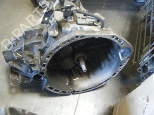 Gearkasse RENAULT MEGANE II (BM0/1_, CM0/1_) 1.9 dCi (BM0G, CM0G) (120 hp) 20960304