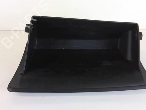 Used Glove box KIA RIO IV (YB, SC, FB) 1.0 T-GDI 100 (101 hp) 20953161