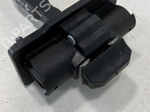 Used Hinge/Door check strap PEUGEOT 208 II (UB_, UP_, UW_, UJ_) 1.5 BlueHDI 100 (102 hp) 20938755