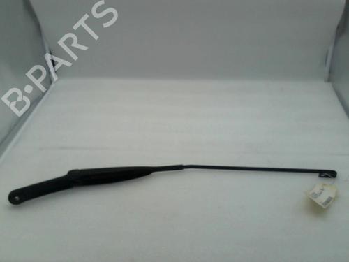 Used Front windshield wiper arm FIAT PANDA (169_) 1.3 D Multijet (169.AXC1A) (70 hp) 20965407