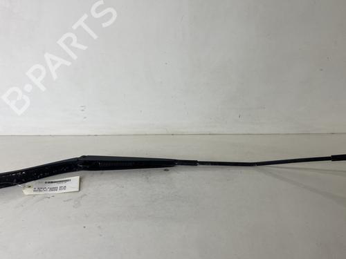 Used Front windshield wiper arm Front windshield wiper arm 22028141 22028141