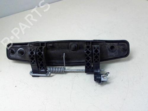 Used Rear left exterior door handle DACIA SANDERO 1.4 (BS0C, BS0A, BS0G, BS1F, BS0E) (75 hp) 20940071
