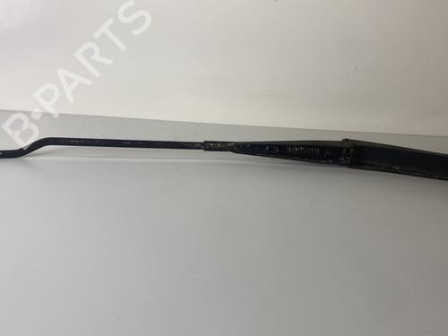 Used Front windshield wiper arm Front windshield wiper arm 23104317 23104317