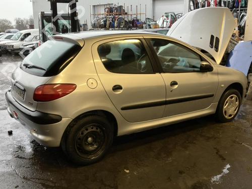 Grill PEUGEOT 206 Hatchback (2A/C) 1.4 i | BP30704961C40