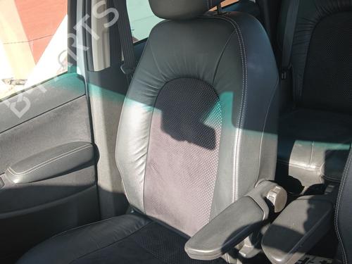 Siège avant droit LANCIA MUSA (350_) 1.3 D Multijet (350.AXM11, 350.AXM1A, 350.AXI1A) (95 hp) 32721401