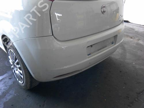 rear-bumper-fiat-grande-punto-199_-12-0000735420984-2005-22021503 main image