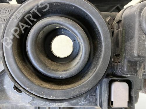 Used Right headlight Right headlight CITROËN SAXO (S0, S1) 1.5 D (57 hp) 20938644 20938644