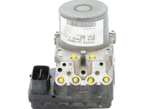 Used ABS pump TOYOTA RAV 4 III (_A3_) 2.2 D 4WD (ALA30_, ALA30R) (150 hp) 26030452