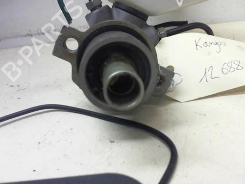 Used Brake master cylinder Brake master cylinder RENAULT KANGOO Express (FC0/1_) 1.2 (FC01, FC0A, FC0F) (58 hp) 20967611 20967611
