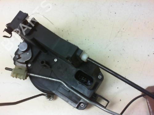 Front left lock OPEL VECTRA C GTS (Z02) 3.0 CDTi (F68) 13210768