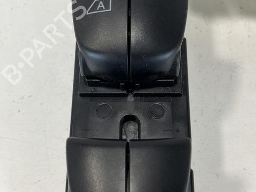 Used Left front window switch NISSAN JUKE (F15) 1.6 (117 hp) 20961895